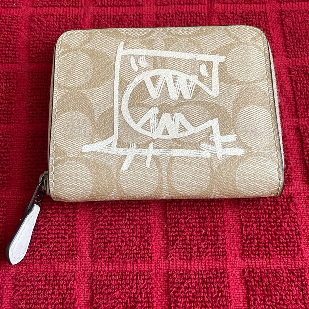 Coach Wallet Rexy By Guang Yu - Zip Around Wallet in Signature Tan Canvas EUC.